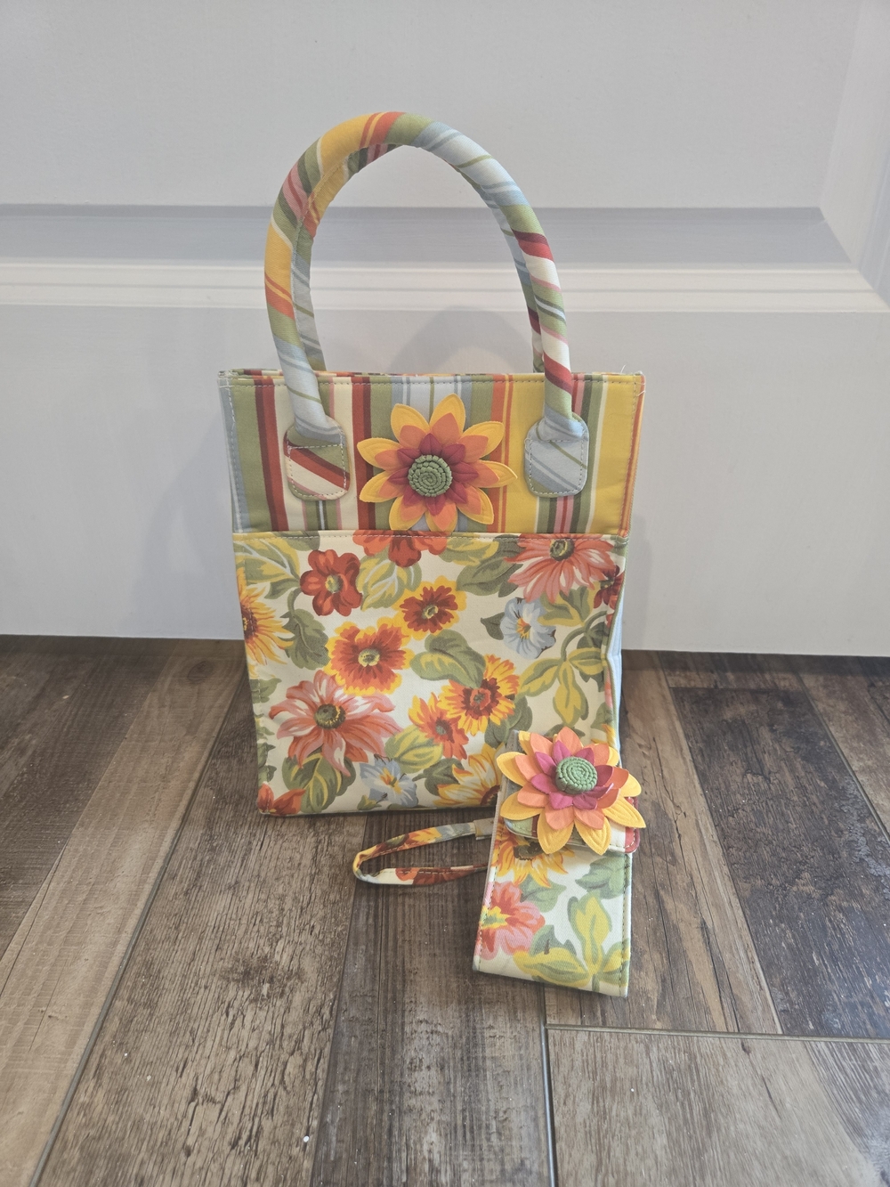 Floral Sunburst Canvas Tote and Phone Wristlet - Yellow Multi